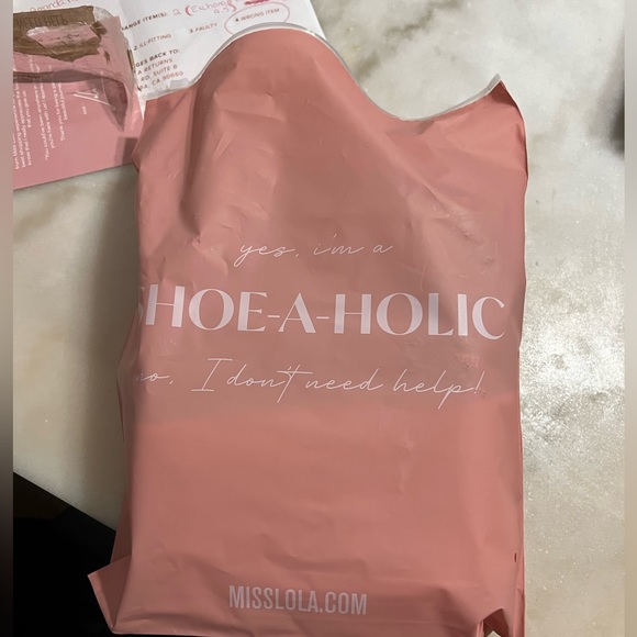 MISS LOLA Heels - Picture 6 of 7